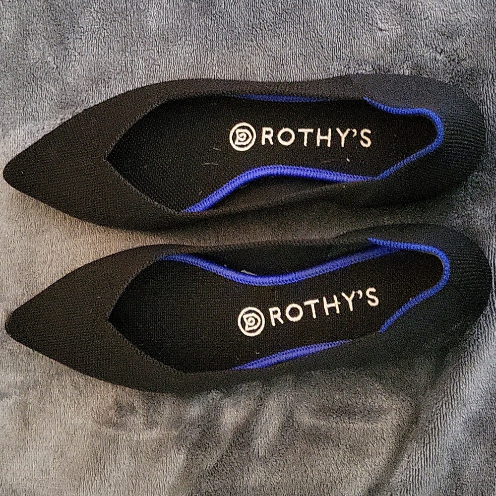 Like New Black Rothys 8.5